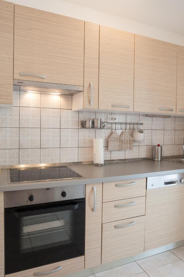 Apartment Bura 1 Макарска Екстериор снимка
