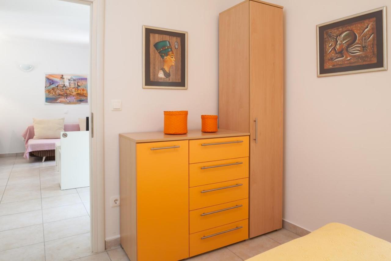 Apartment Bura 1 Макарска Екстериор снимка
