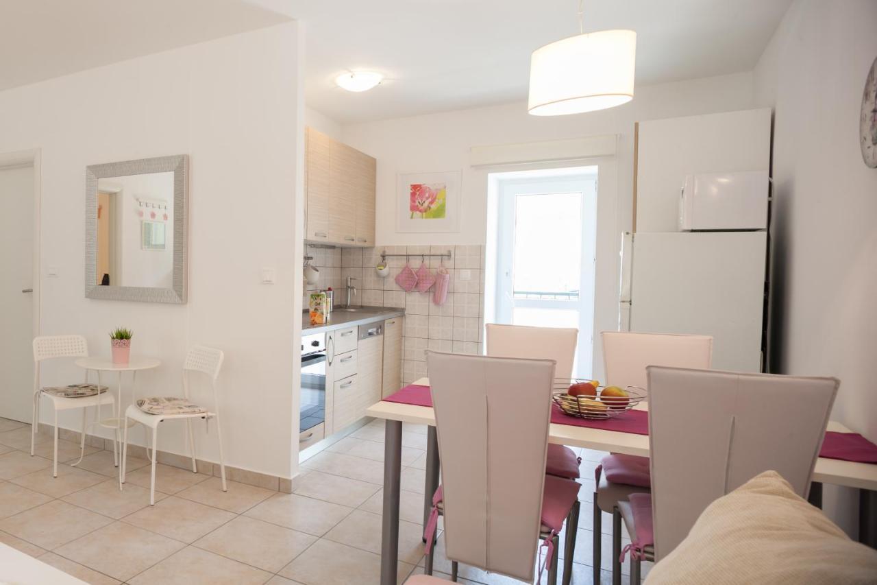 Apartment Bura 1 Макарска Екстериор снимка